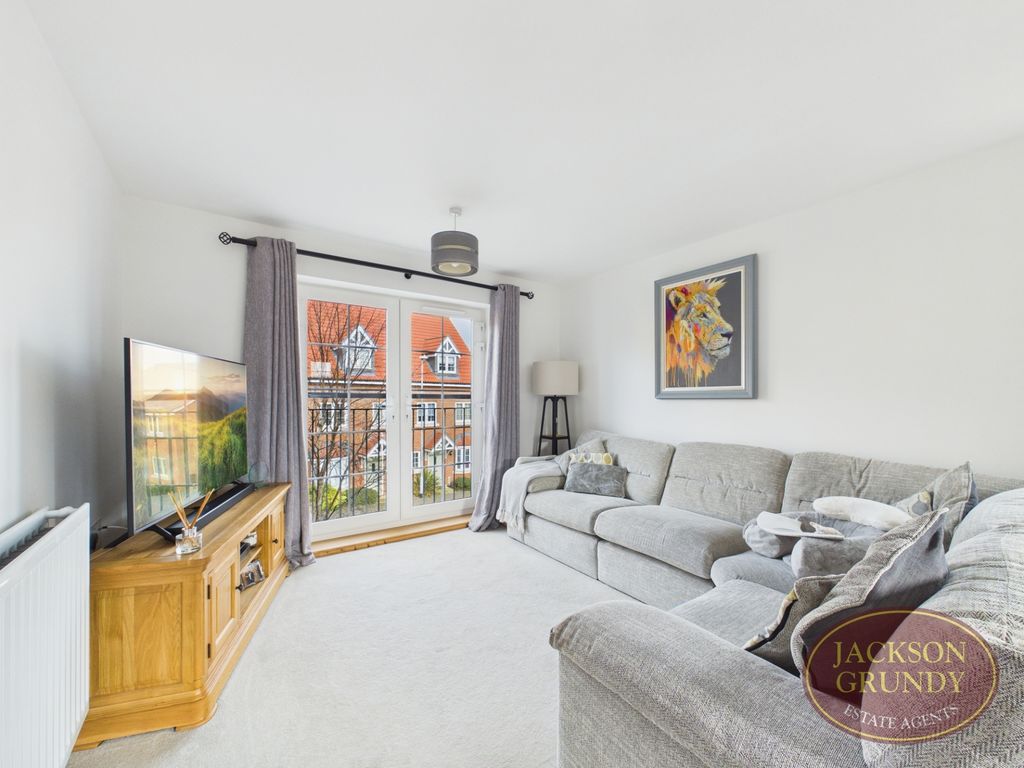 Property photo 2 of 9 Deerhurst Road