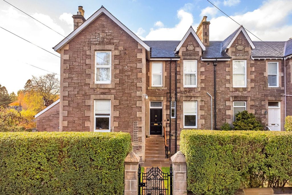 Property photo 1 of 21