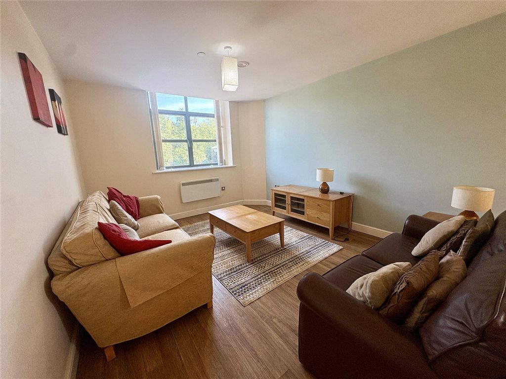Property photo 1 of 15 Picture No. 18
