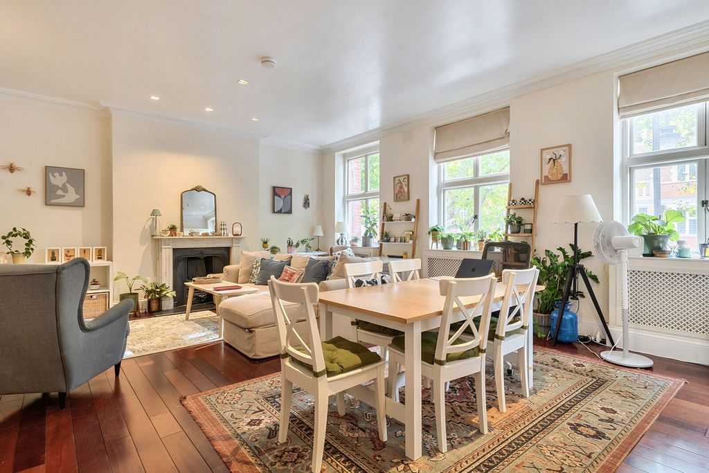 Property photo 2 of 7