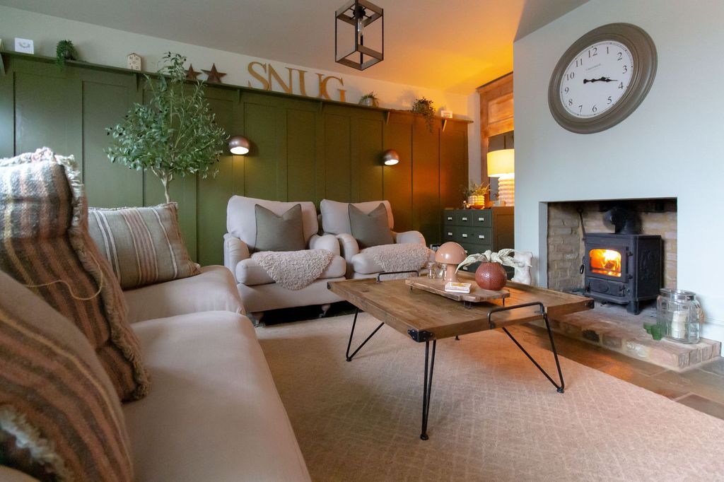 Property photo 2 of 31