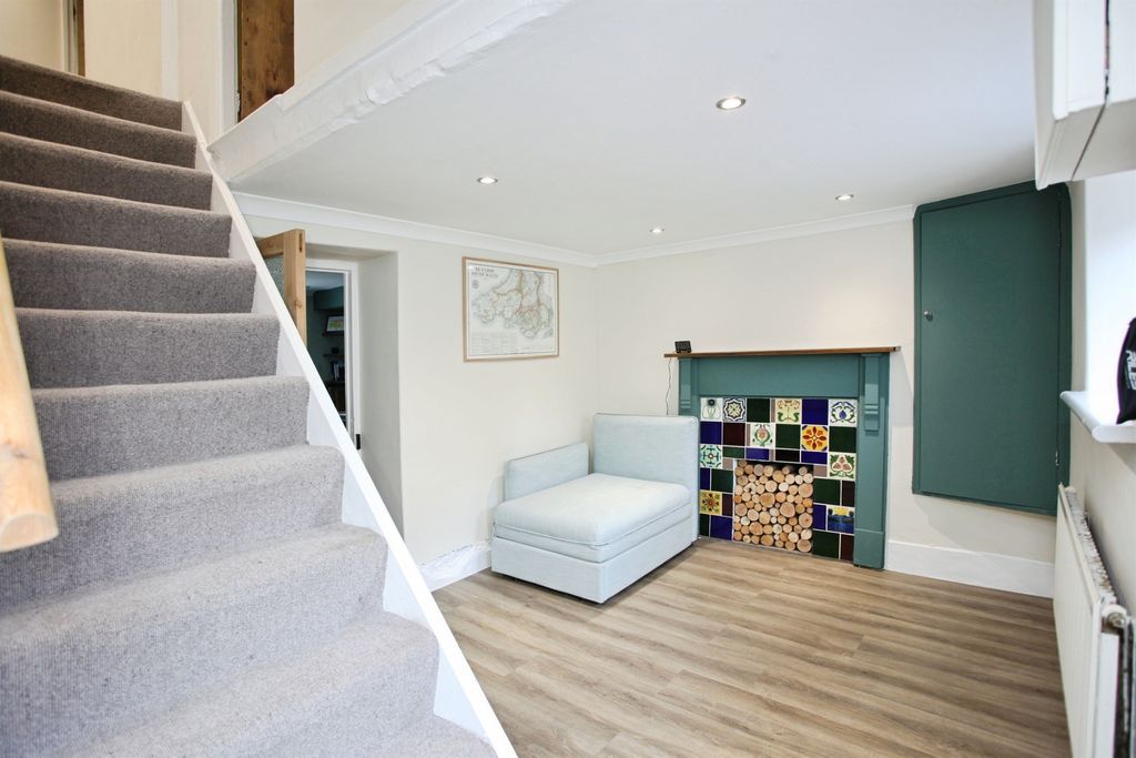 Property photo 2 of 17 Front