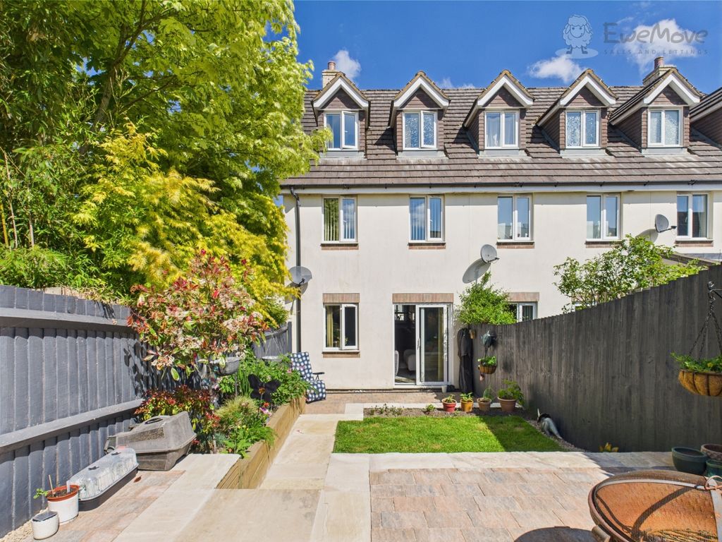 Property photo 1 of 12 Ewemove South Molton - Raleigh Mead - External Rea