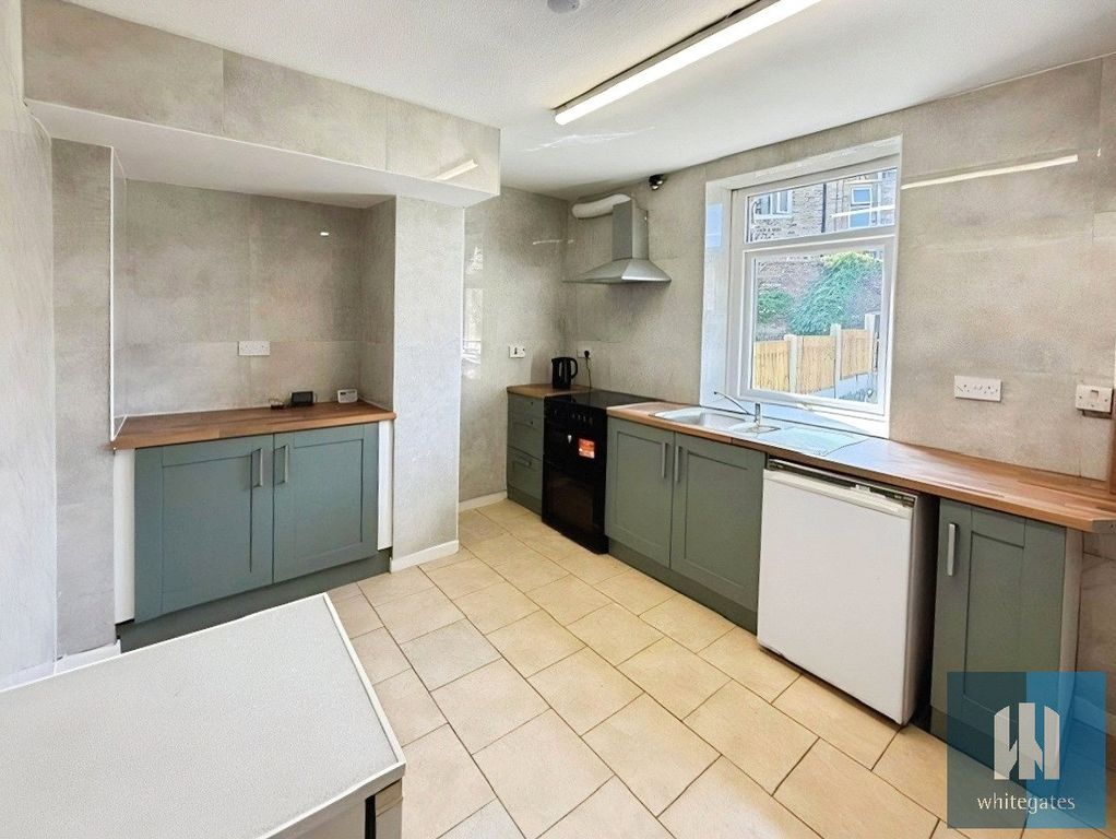 Property photo 3 of 15 Picture No. 05