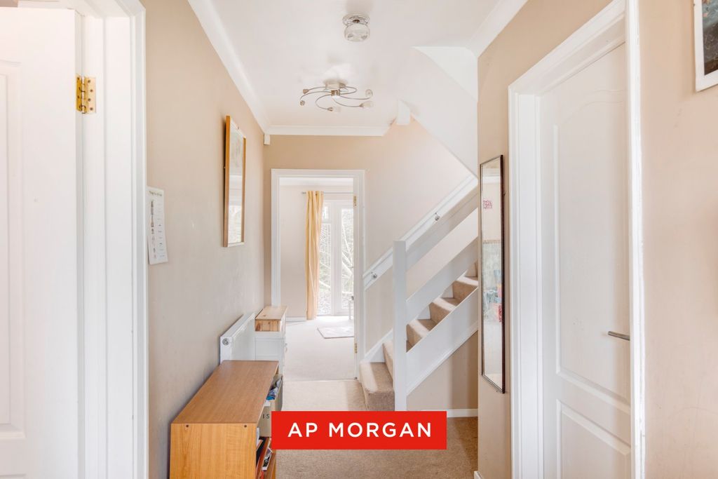 Property photo 2 of 16 Picture No. 05