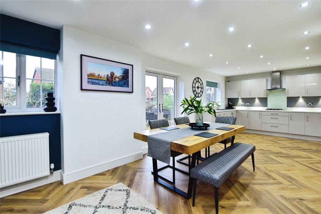 Property photo 3 of 23 Picture No. 19