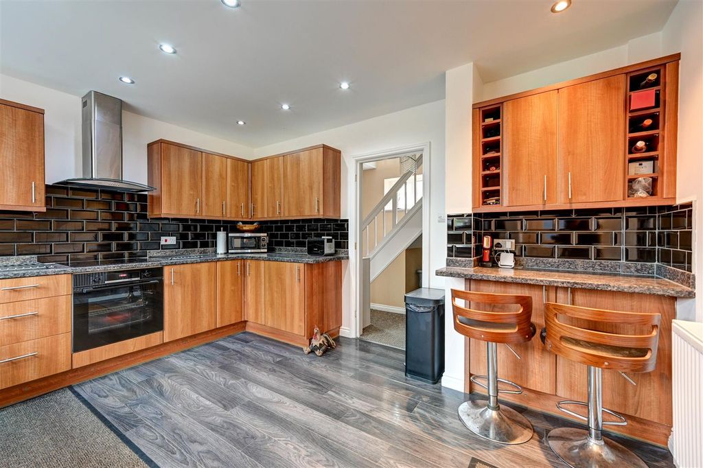 Property photo 3 of 22 Kitchen.Jpg