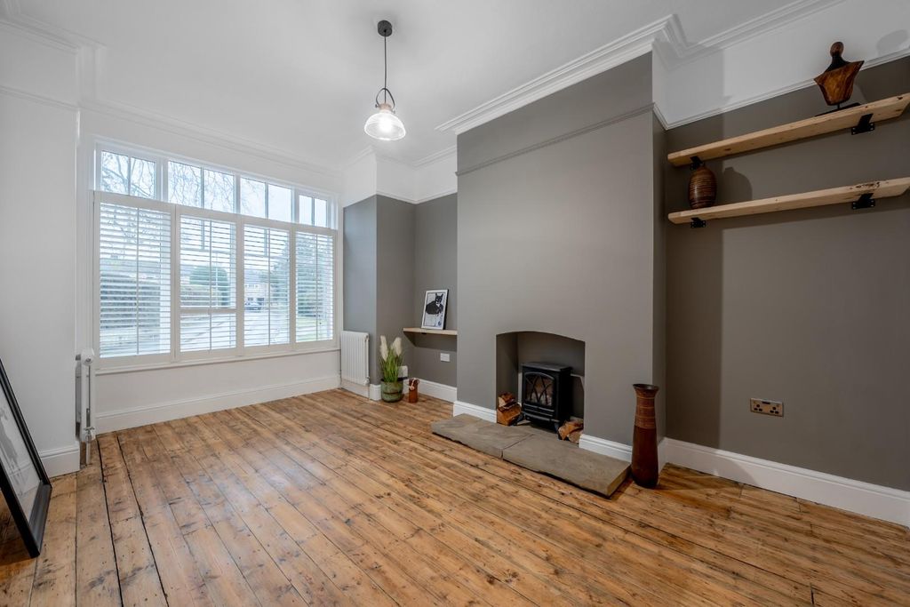 Property photo 2 of 12 Dsc01488-Hdr.Jpg