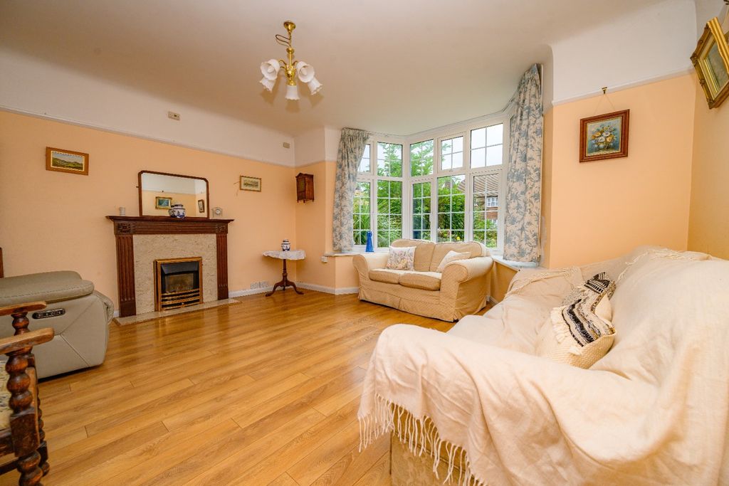 Property photo 3 of 19 4525714