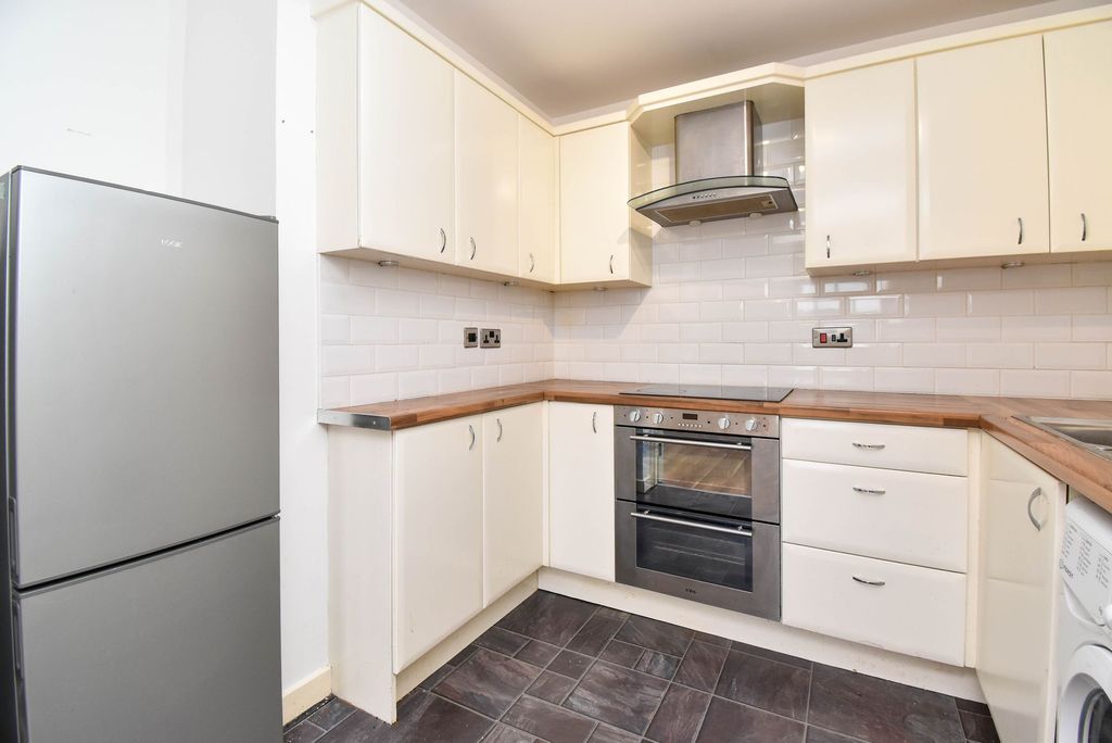 Property photo 3 of 11 Kitchen Angle 1