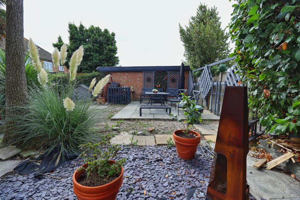 Property photo 3 of 30