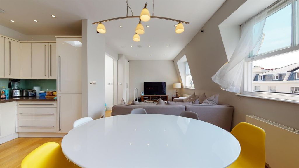 Property photo 3 of 13 60B90B3995894E00121d26Bf-Fea2Fd.Jpg
