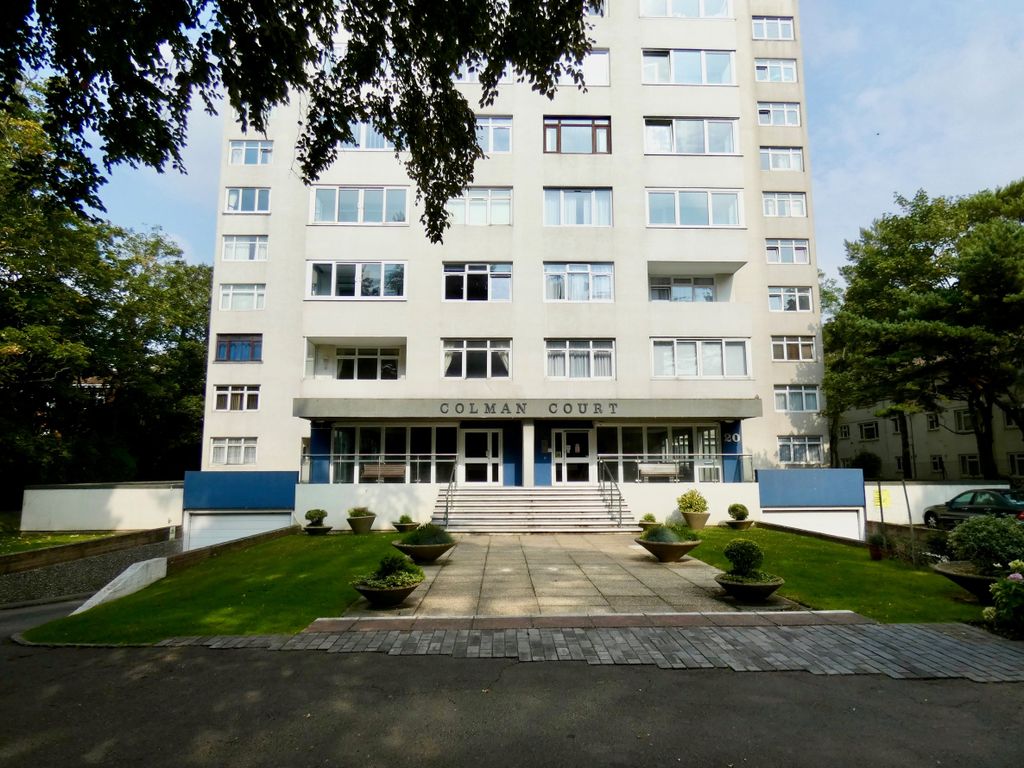 Property photo 1 of 8 Front