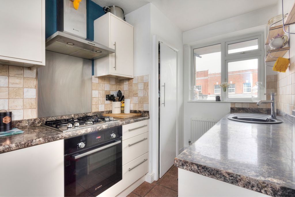 Property photo 3 of 13 Sc2Rh115