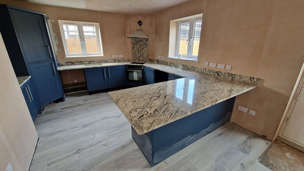 Property photo 2 of 2 Picture No. 02