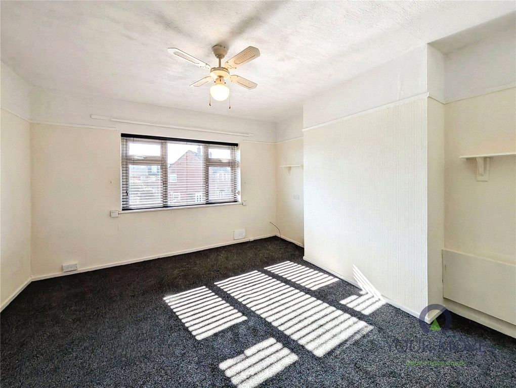 Property photo 2 of 6 Lounge