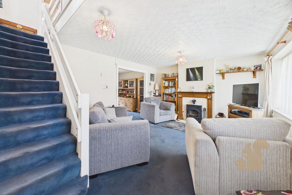 Property photo 2 of 16 Living Room