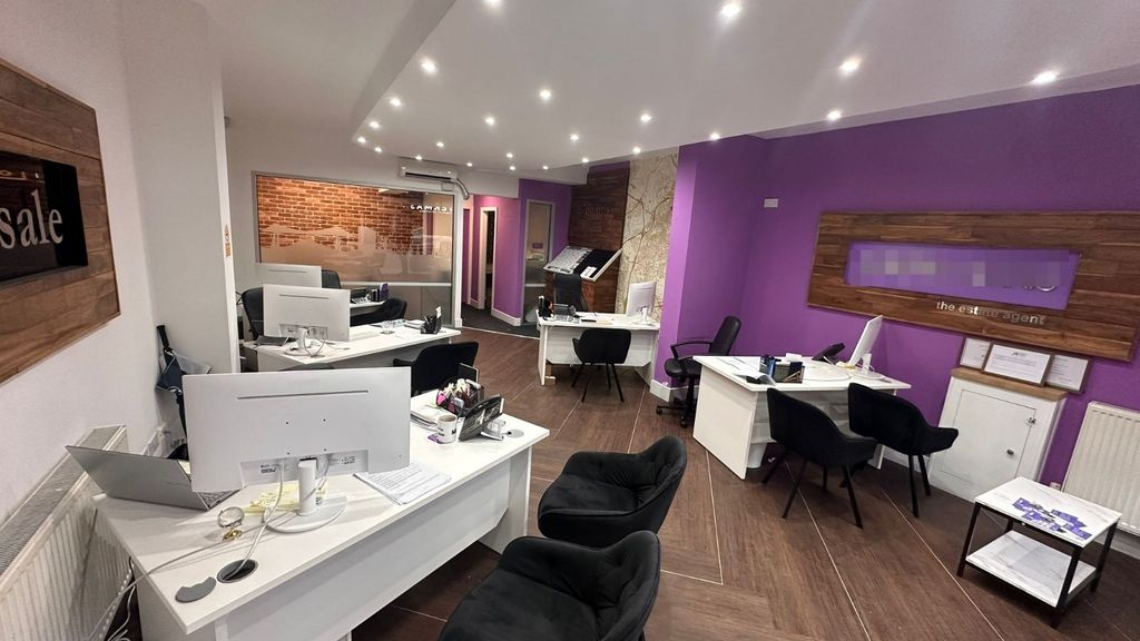 Property photo 2 of 4