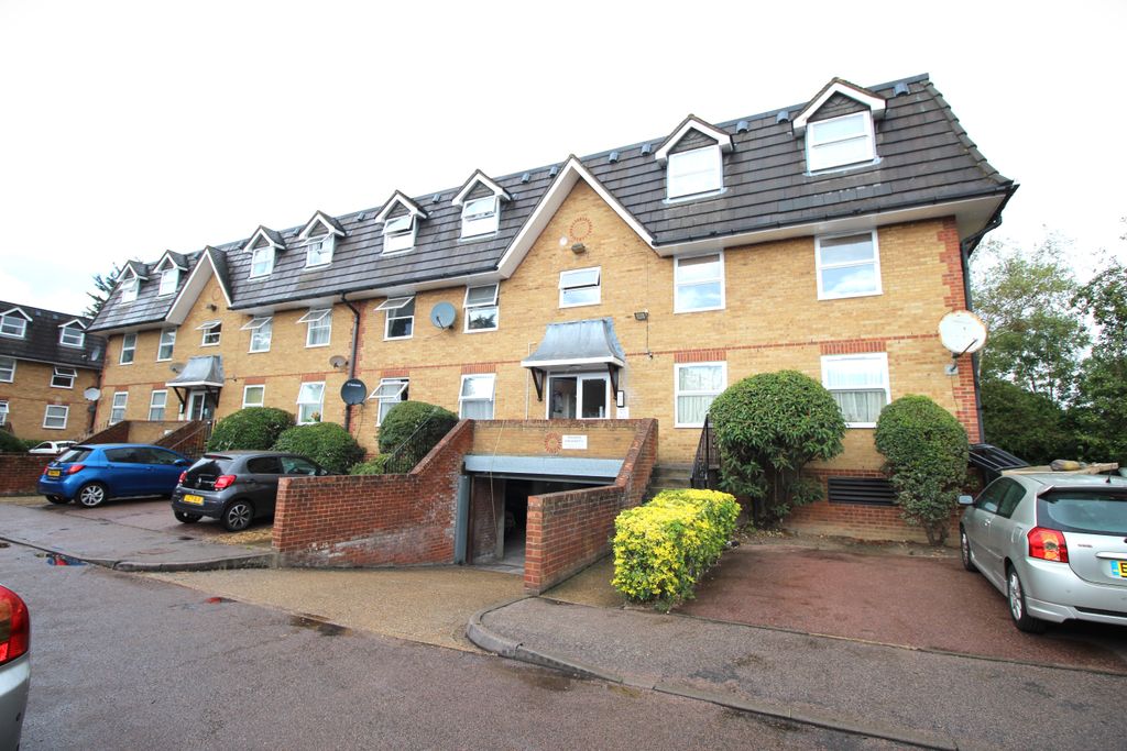 Property photo 1 of 9