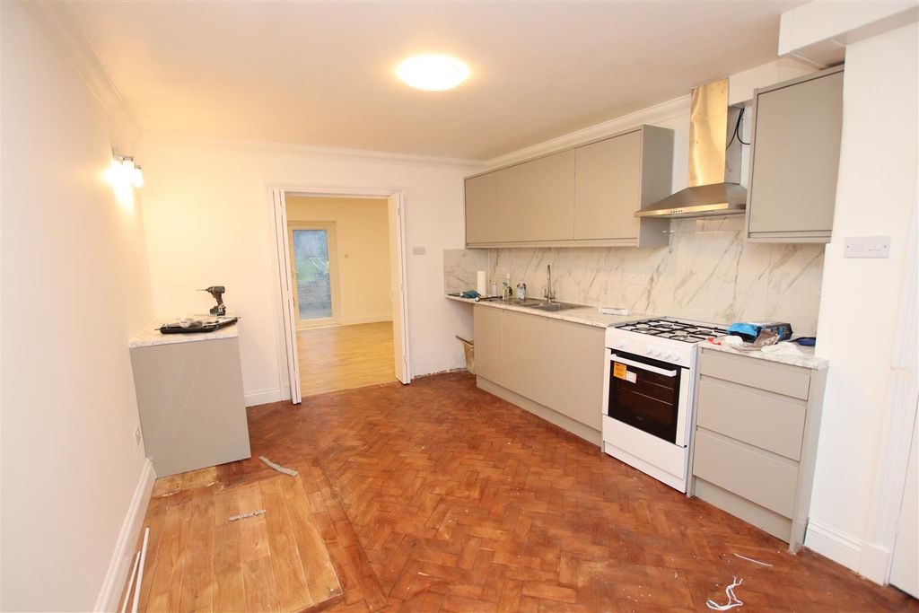 Property photo 2 of 11 Img_2505.Jpg