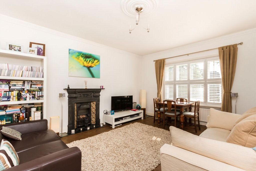 Property photo 2 of 5