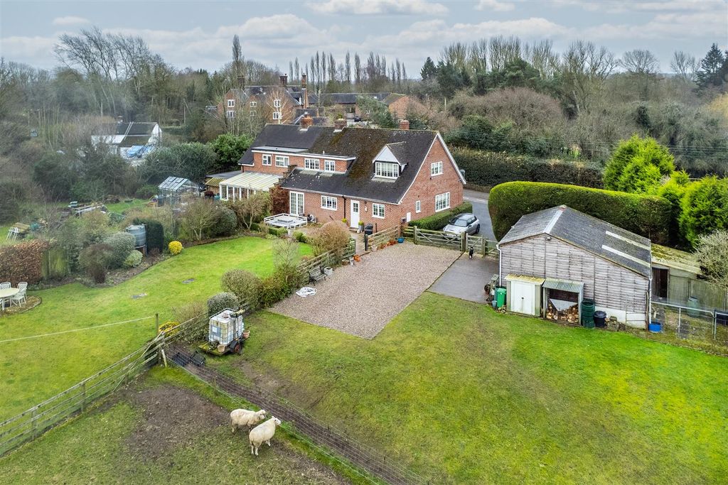 Property photo 2 of 32 Aerial 04.Jpg