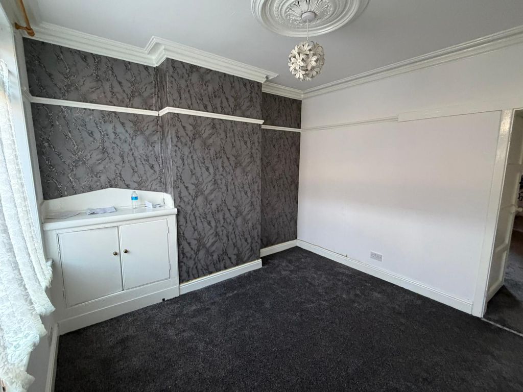 Property photo 3 of 13 Gallery