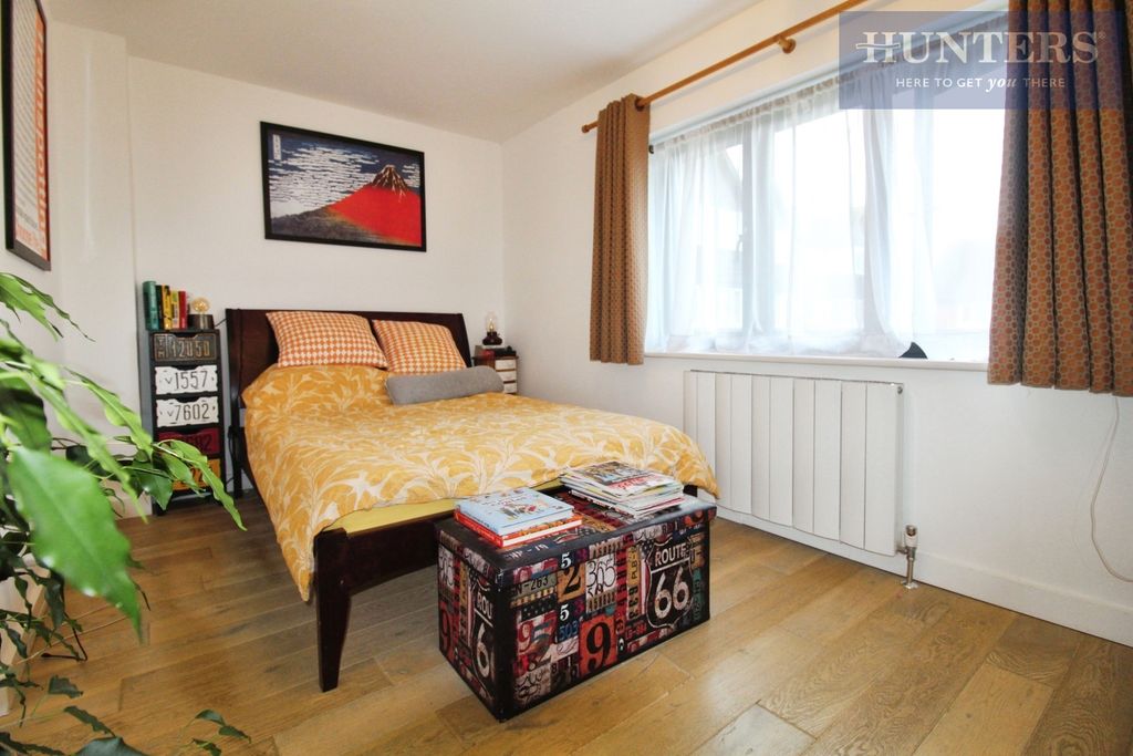 Property photo 3 of 27 Pbox-Img.Jpg