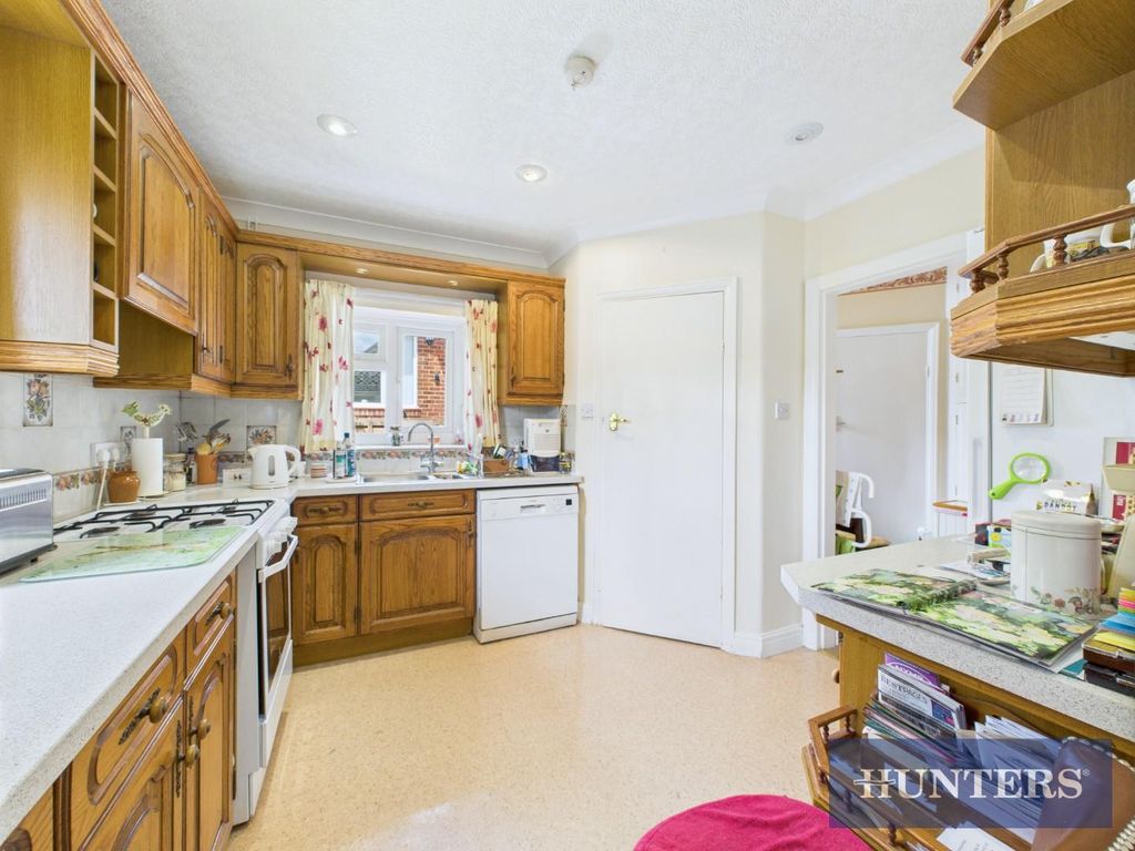 Property photo 3 of 19 Cam05333G0-Pr0145-Still015.Jpg