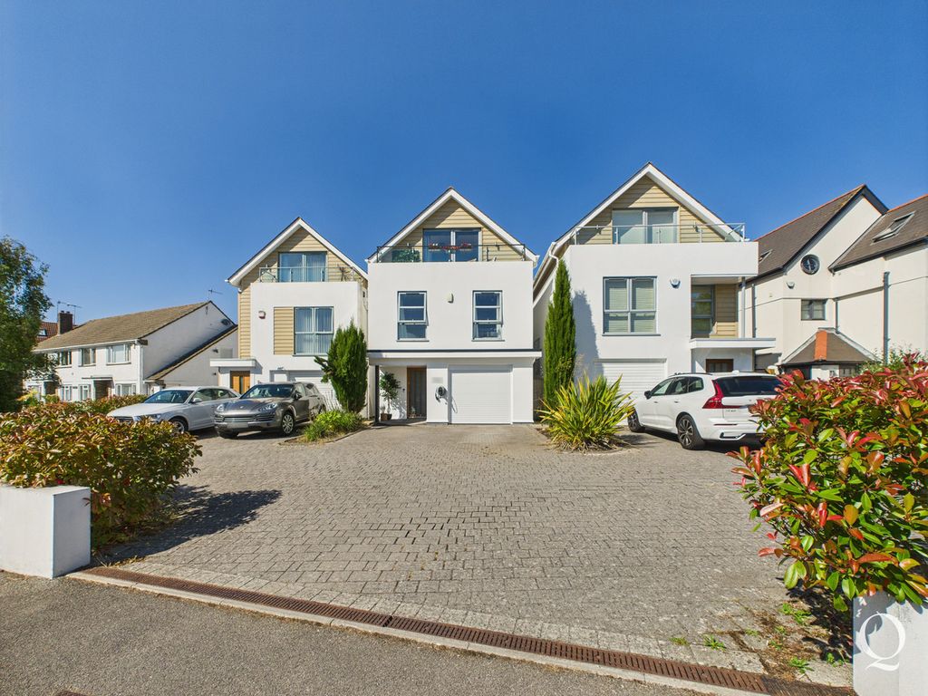 Property photo 1 of 22