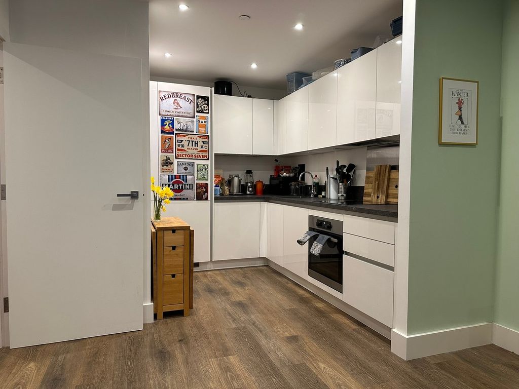 Property photo 3 of 18