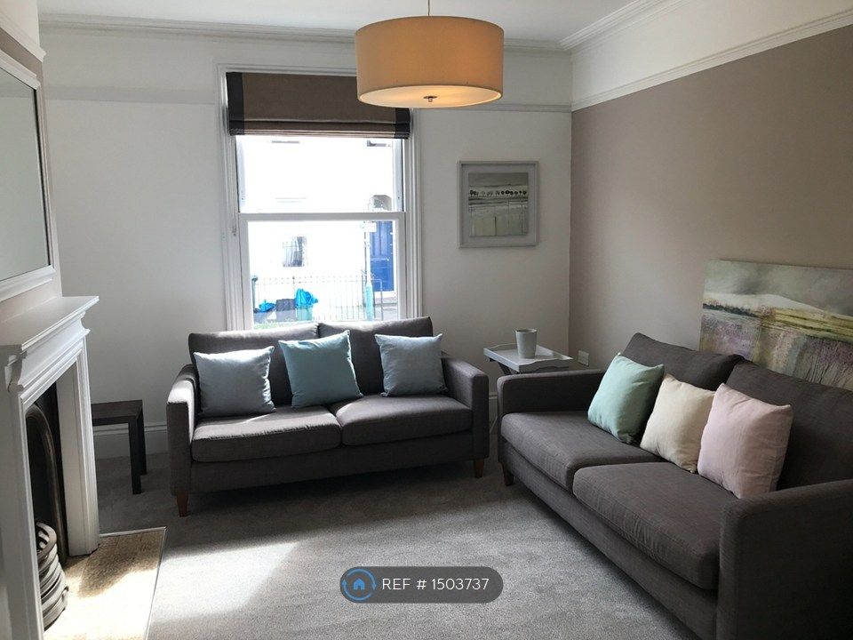 Property photo 1 of 6 Sitting Room