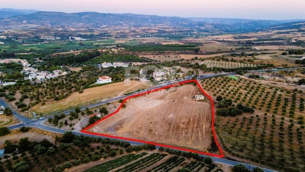Property photo 1 of 4 Residential Field In Prodromi Area, Polis Chrsochous