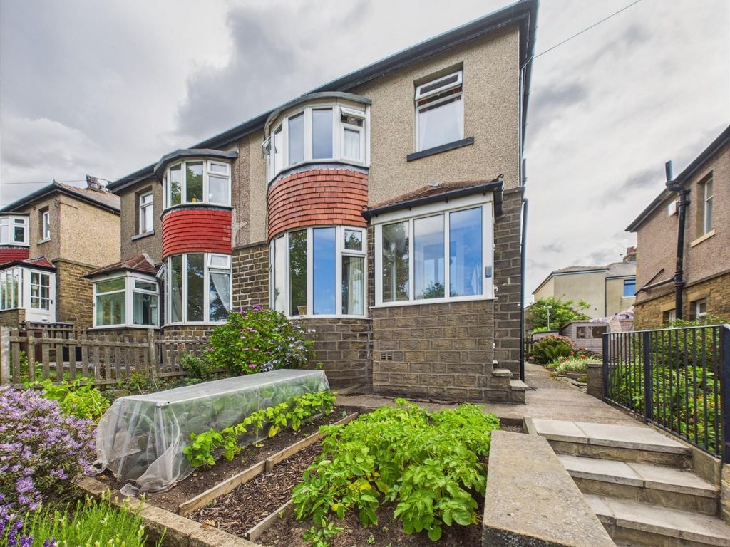 Property photo 1 of 14 Cam01268G0-Pr0363-Still013.Jpg