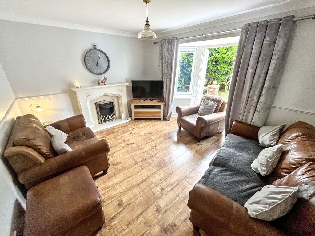 Property photo 3 of 15
