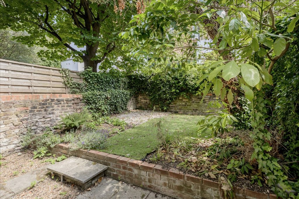 Property photo 2 of 7