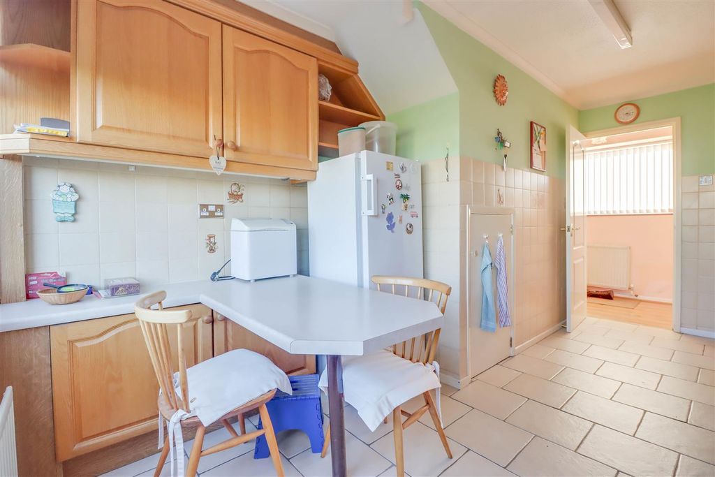 Property photo 3 of 16 15 Merlin Way Inside-2.Jpg