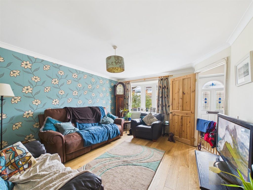 Property photo 3 of 13