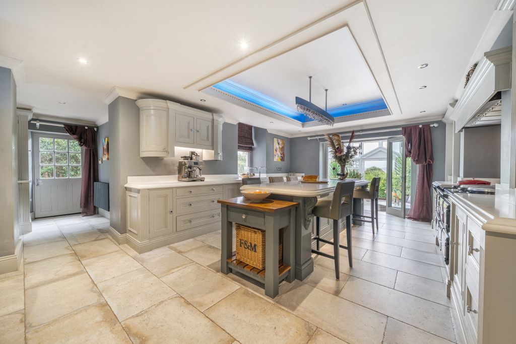 Property photo 3 of 63 1344036-69-68c282266E2E3-Arw