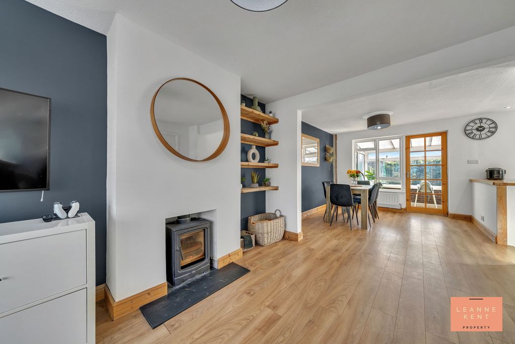 Additional image 7 of 3 bed semi-detached house for saleCaerleon Court, Caerphilly CF83