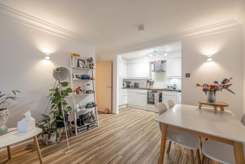 Property photo 3 of 10 Photo 2