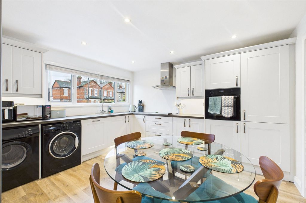 Property photo 2 of 15 Kitchen Diner