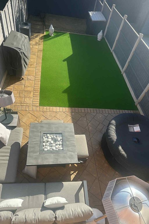 Property photo 2 of 15