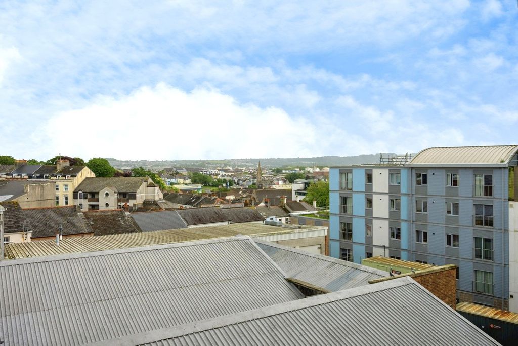 Property photo 1 of 10 Pbox-Img.Jpg