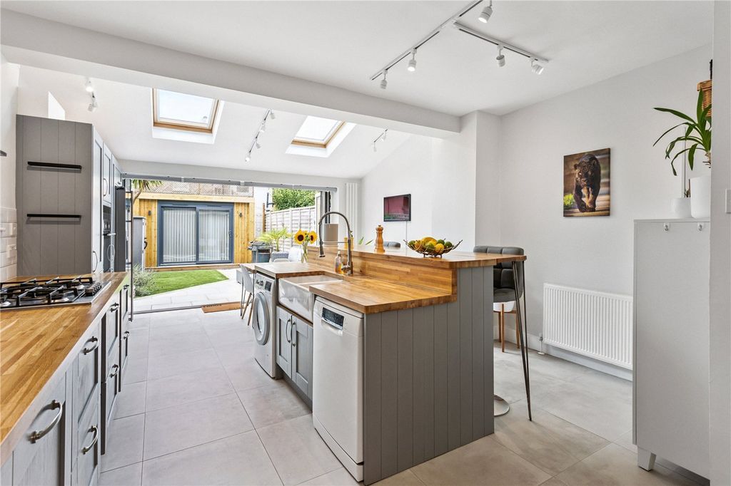 Property photo 1 of 14 Picture No. 19