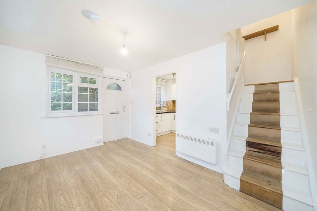 Property photo 2 of 4