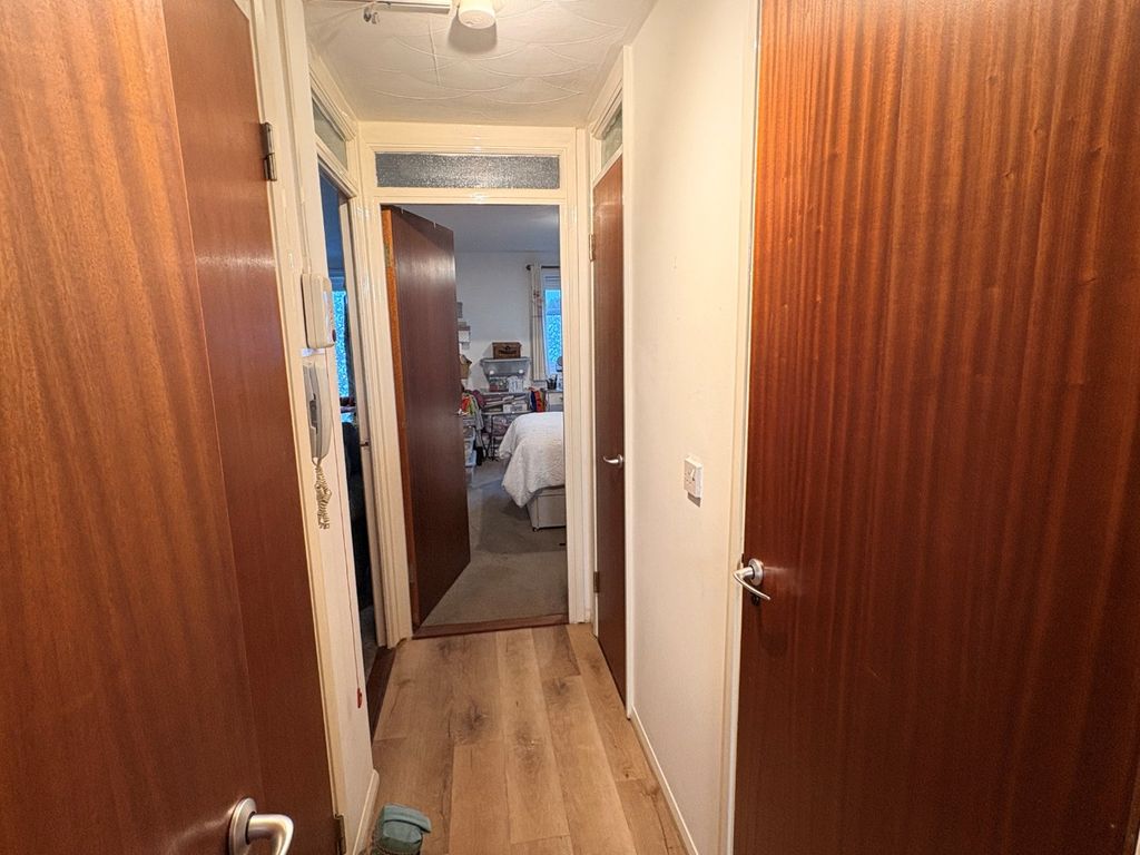 Property photo 3 of 11 4743344