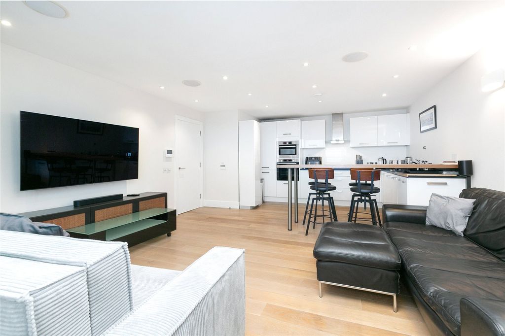 Property photo 3 of 18 Picture No. 10