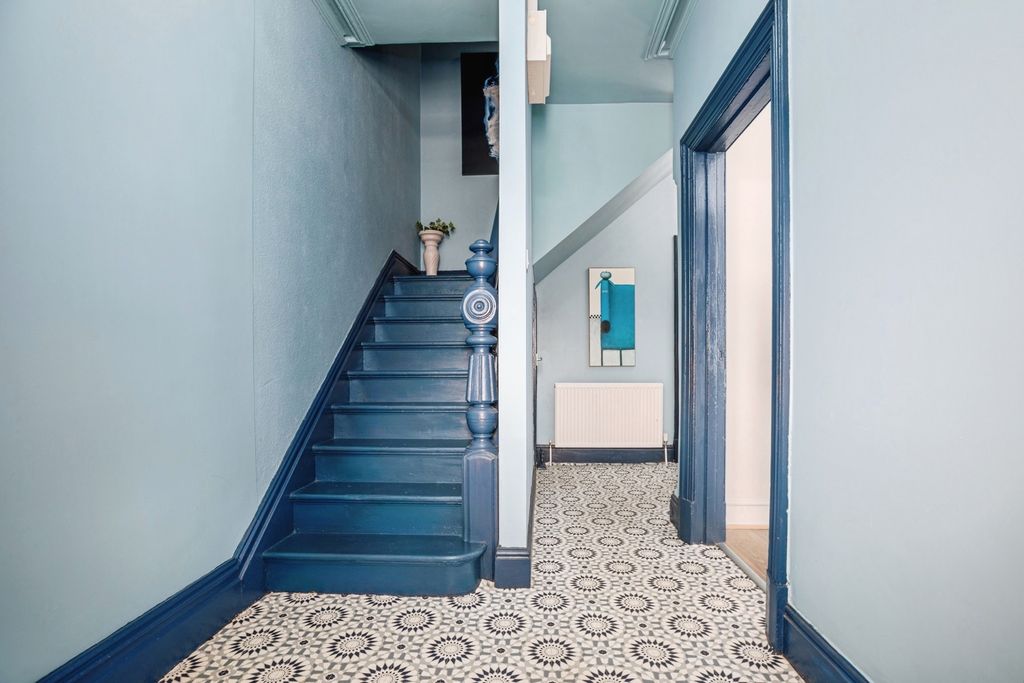 Property photo 2 of 21 Pbox-Img.Jpg