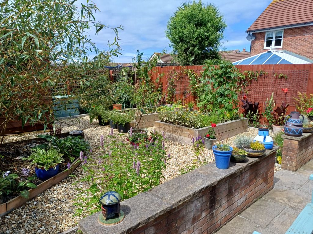 Property photo 1 of 21 Garden